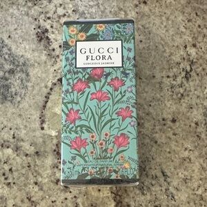 Gucci Flora Gorgeous Jasmine Perfume Box - Pink and Green